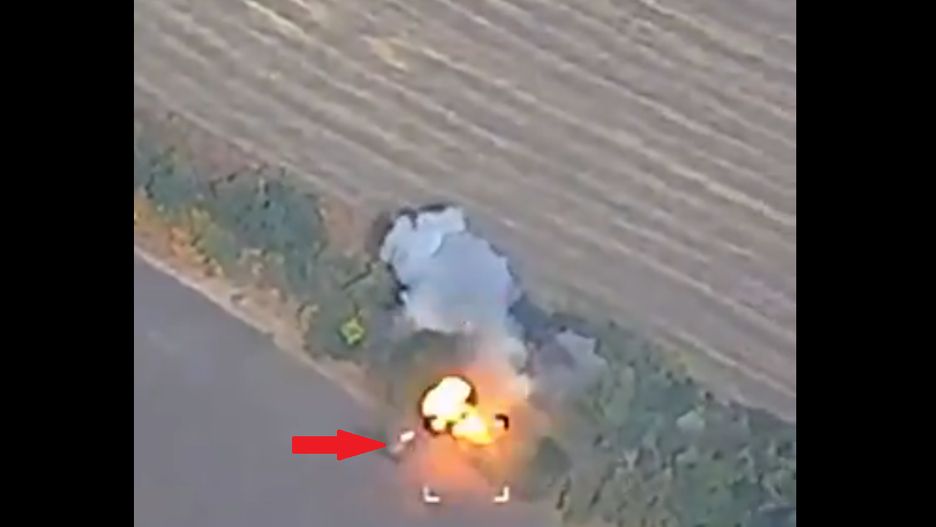 Rosyjski radar "Kasta-2E2" (39N6E) trafiony przez rakietę M30A1.