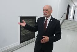 "Zostaliście okłamani". Macierewicz grzmi w Sejmie