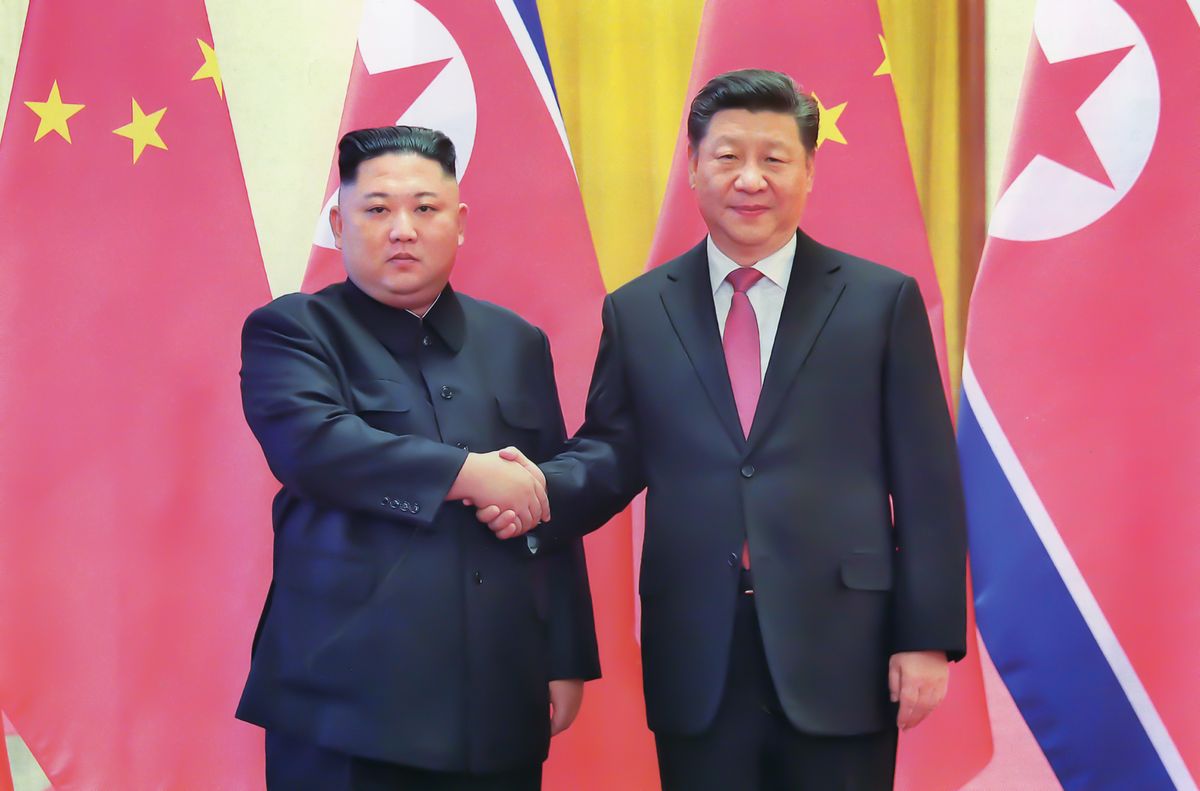 Przywódca Korei Północnej Kim Dzong Un i prezydent Chin XI Jinping