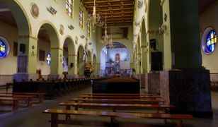 Parafia zbiera 200 tys. zł na drzwi z brązu. W sieci burza