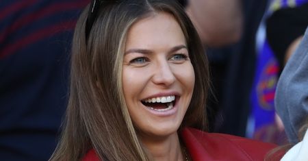 Tymczasem u Anny Lewandowskiej: siedzi w bieliźnie na umywalce, myje limonki i rozmyśla o spontaniczności