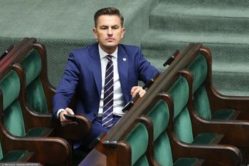Arkadiusz Myrcha padł ofiarą hakerów. Wiceminister ostrzega