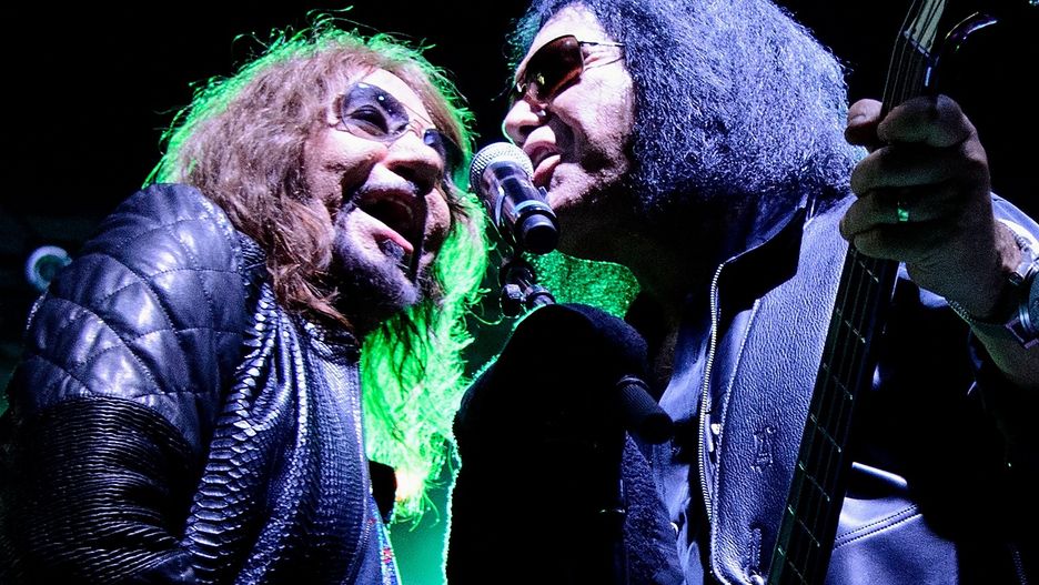 Gene Simmons, Ace Frehley