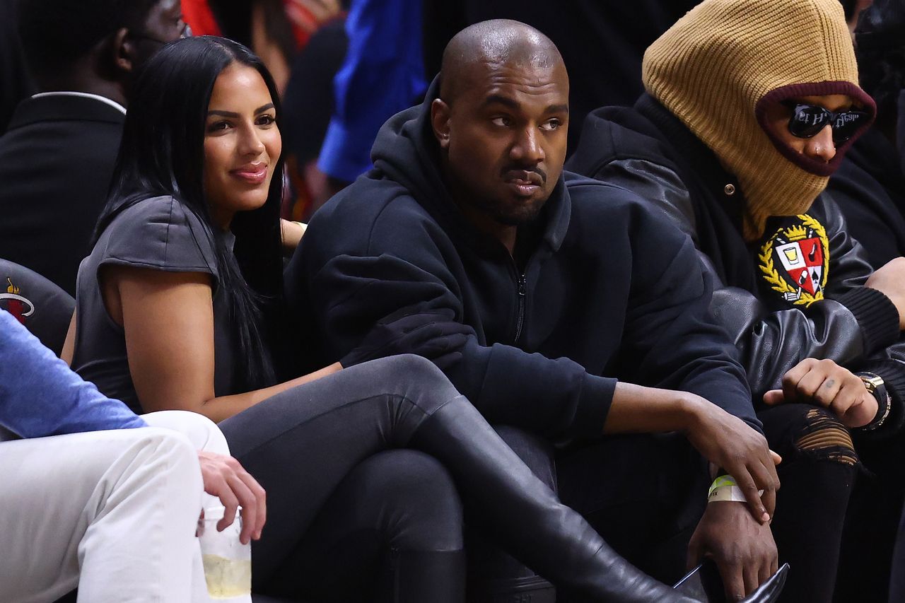 Zerwali współpracę z Kanye Westem (Ye). Produkty z ich sklepu zniknęły i nie wiadomo, gdzie są