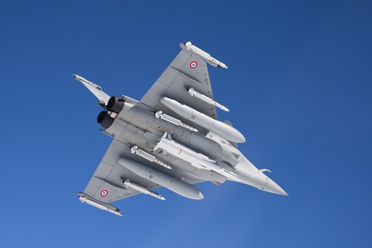 The ASMP-A missile with a nuclear warhead under the fuselage of the Rafale aircraft