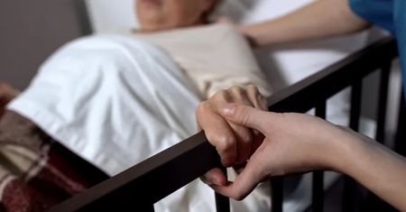 Wtedy umiera najwięcej osób. Naukowcy wskazali konkretną godzinę