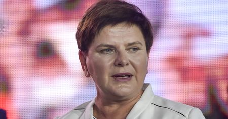 Szydło straszy. "Powrót zjawisk, które znamy z przeszłości"