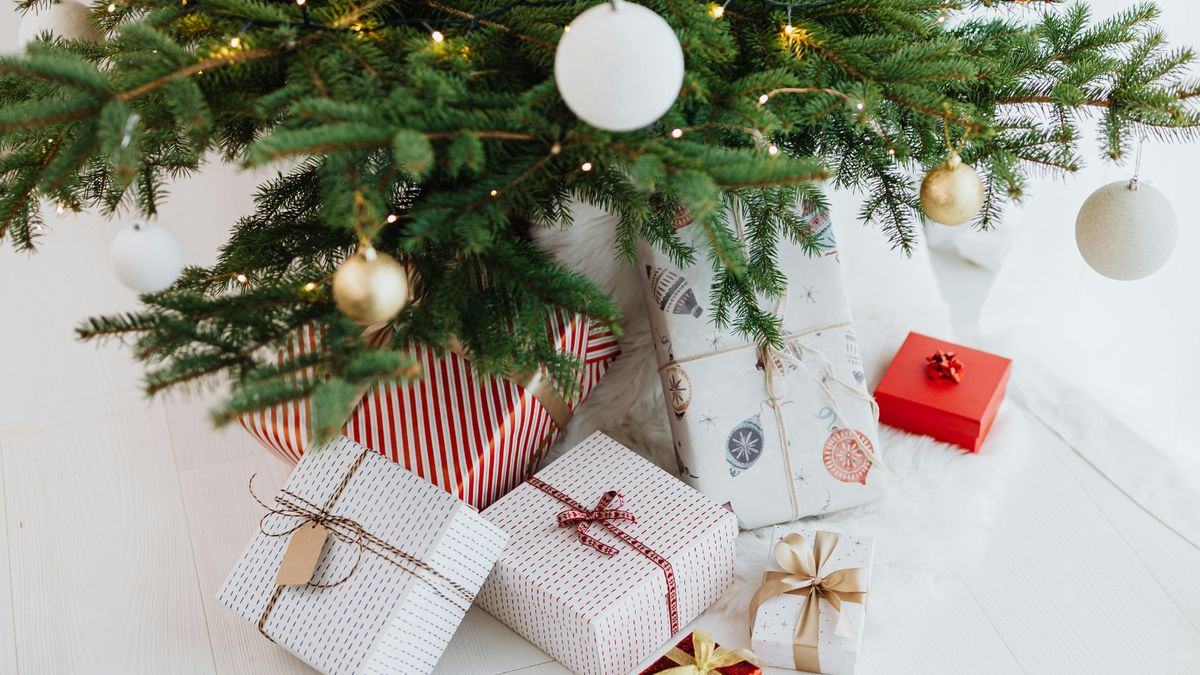 Mikołaj, Aniołek, Gwiazdor - kto przychodzi w Polsce w Krakowie,