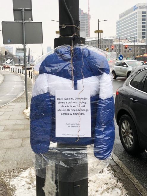 У Варшаві проходить акція "Дай куртку"