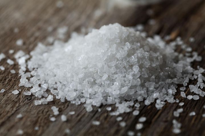Sól kamienna to jeden ze składników mikstury na ból gardła