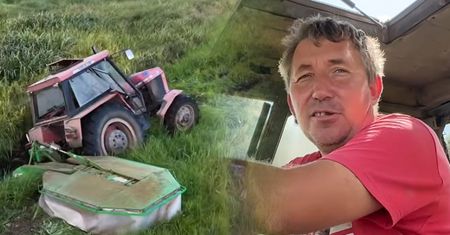 Ciągnik tonął w błocie. Andrzej z Plutycz w ogniu krytyki. "Szkoda maszyny"
