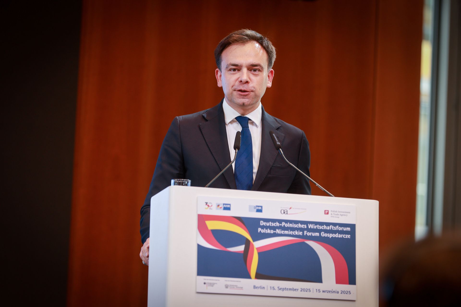 Deficyt Polski przekroczy kolejną barierę? Oto najnowsza prognoza