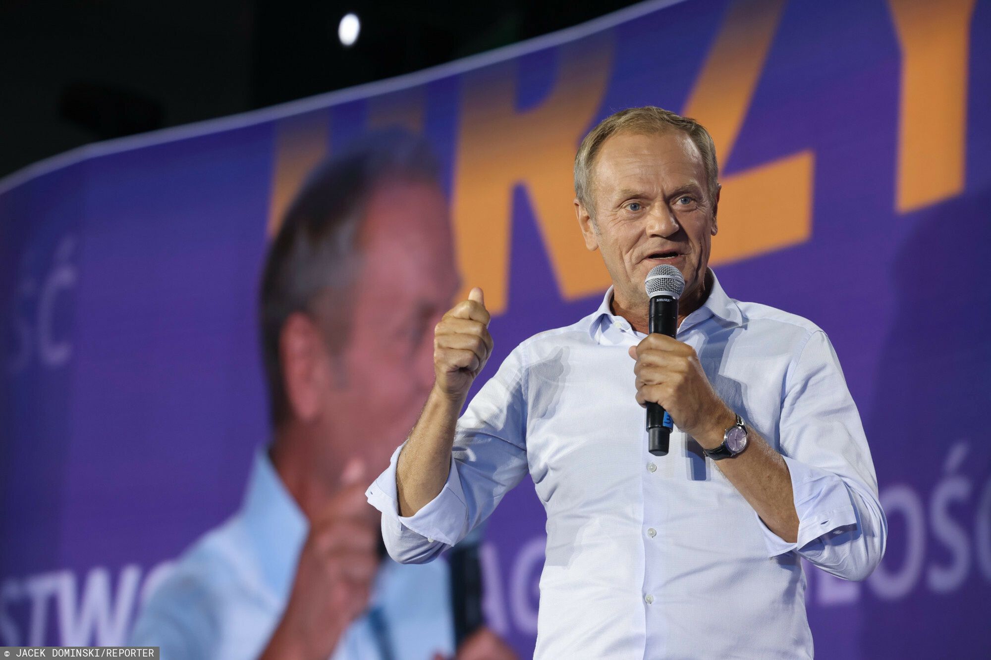 Donald Tusk pokazuje zdjęcie z wnukami i cytuje Księgę Rodzaju