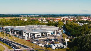 Volkswagen wysyła 68 tys. części dziennie. Tak działa centrum w Komornikach