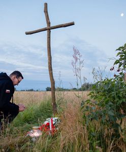 Premier na miejscu poszukiwań ofiar zbrodni wołyńskiej. Są tam polscy badacze