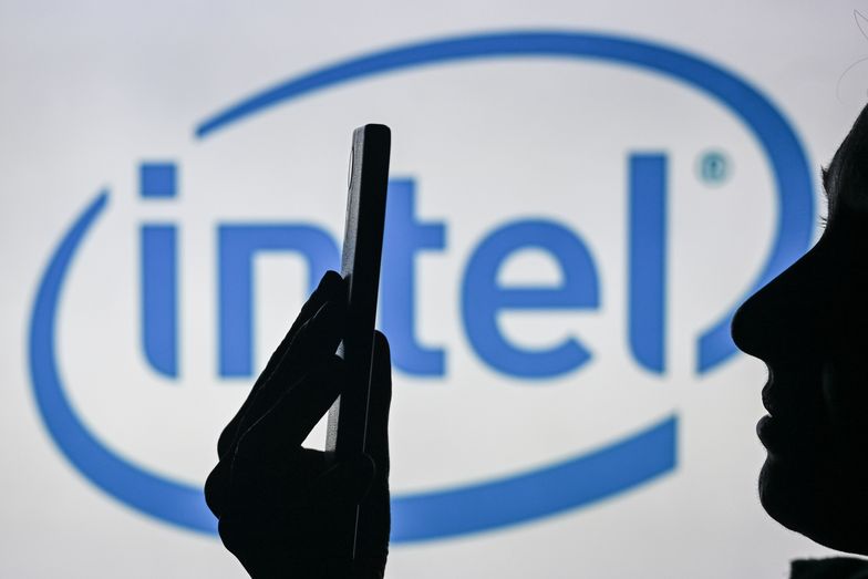 Akcje Intela notują największy spadek od 1982 roku. Powodem ponura prognoza