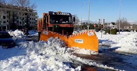 Mróz i śnieżyce. Tak z zimą zmaga się Europa