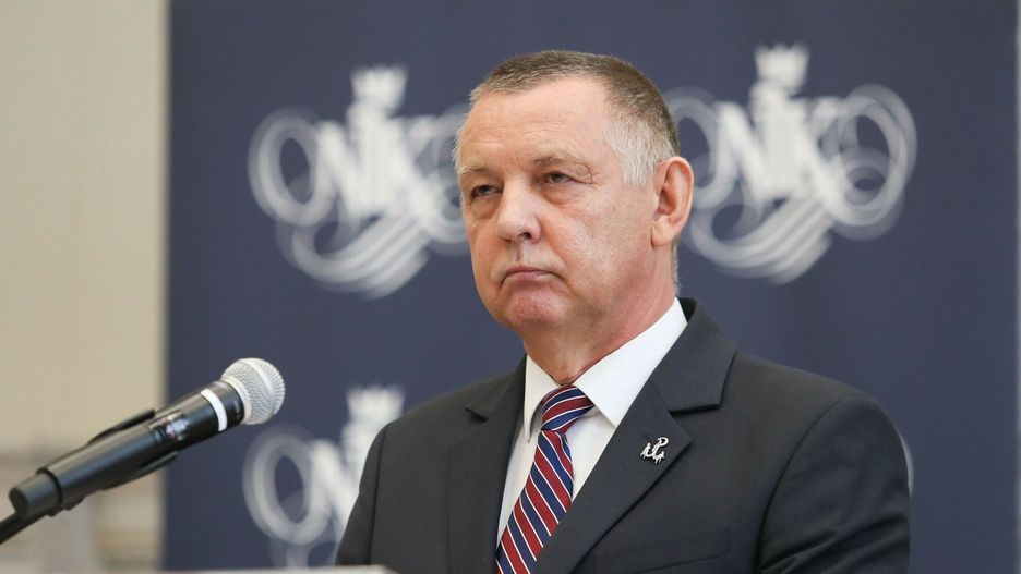 Banaś nie odpuszcza Orlenowi. Zapowiada kolejne kontrole