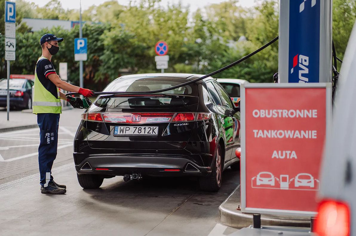 Paliwa wciąż będą tanieć. Pęknie kolejna bariera