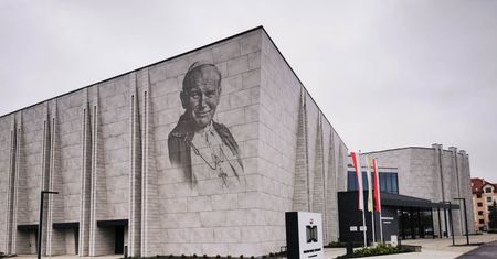 Wiemy kiedy będzie można zwiedzać muzeum o. Rydzyka. Jeszcze trochę poczekamy