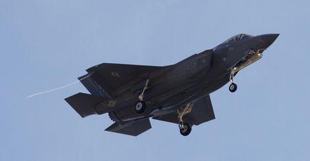 Ledwo uniknął pocisku. Amerykański F-35 podjął działania obronne