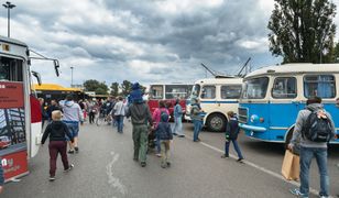 Warszawa. Nietypowe tramwaje i autobusy. Rozpoczynają się Dni Transportu Publicznego 2021