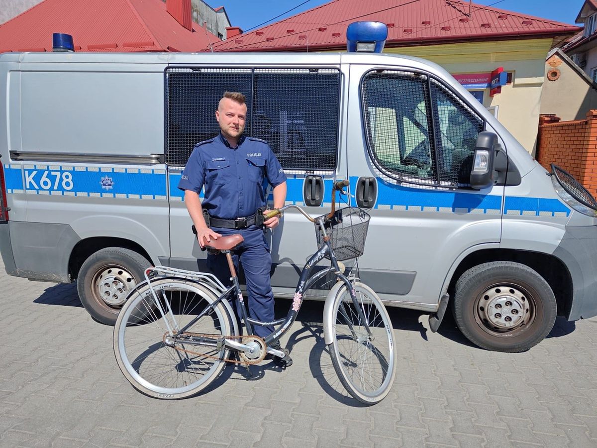 Senior poszedł do Urzędu Pracy. Wracając ukradł rower