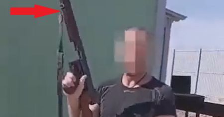 W Rosji zabrakło kałasznikowów? Zmobilizowani otrzymują antyczną broń