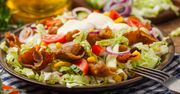 Jak zrobić sałatkę gyros? Prosty przepis krok po kroku