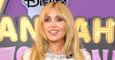 Miley Cyrus po latach ujawnia, z KIM ROMANSOWAŁA za czasów "Hannah Montana"! "Był NAJSŁODSZY"