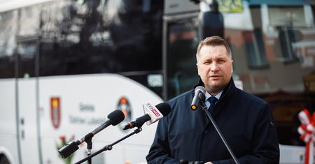 Czarnek idzie do sądu. "To jest haniebne"