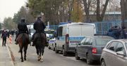 Gorzyce: Armatka wodna, policjanci na koniach i 200 kibiców