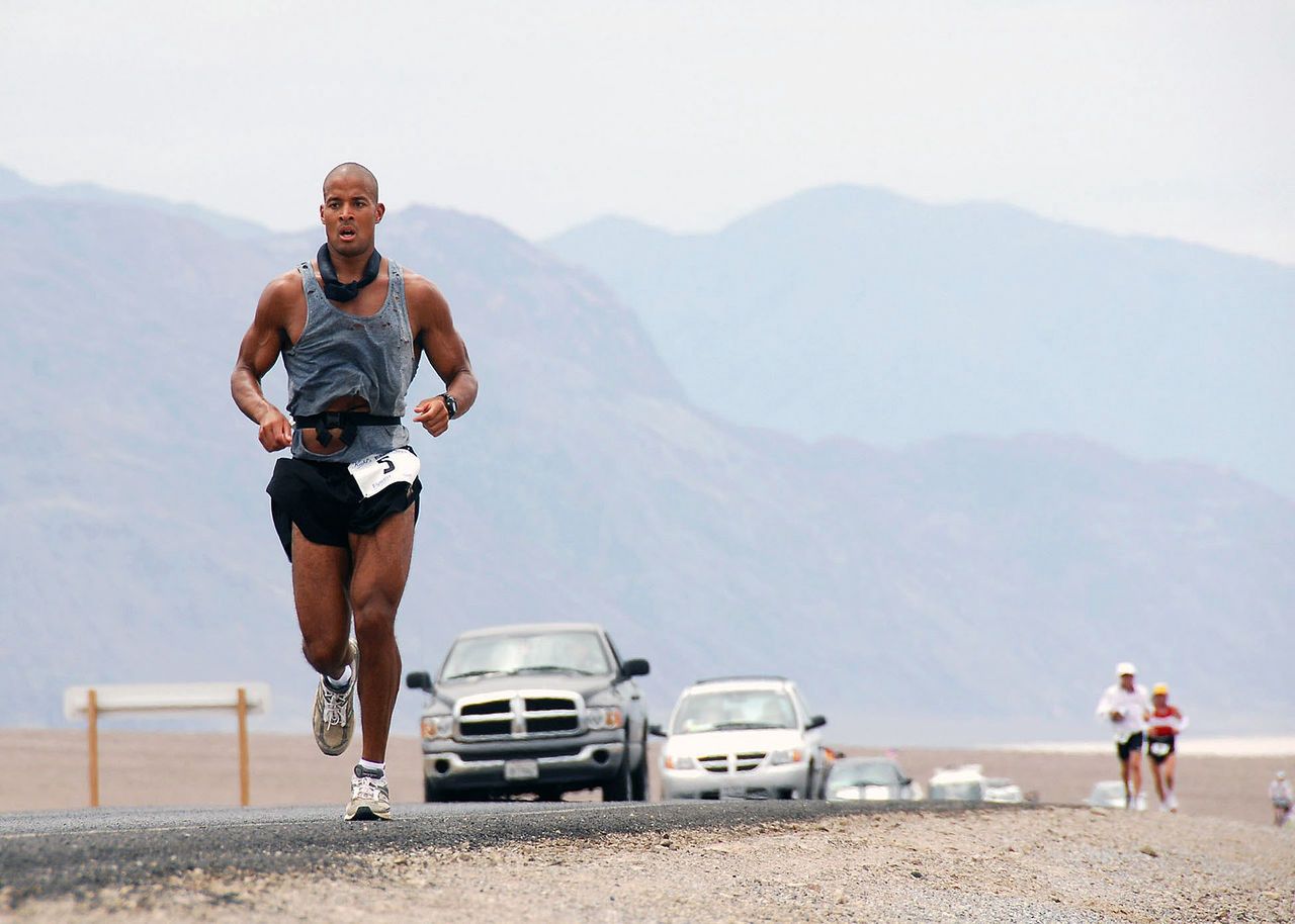 Ultramaratończyk David Goggins podczas biegu Badwater 135