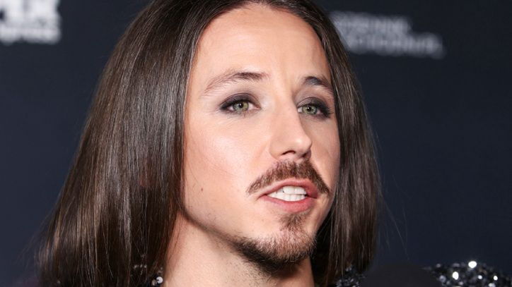 Michał Szpak odsłania klatę na kolejnych wakacjach