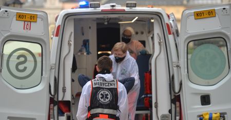Najnowsze dane o koronawirusie w Polsce. Liczba chorych znów rośnie. Raport ministerstwa