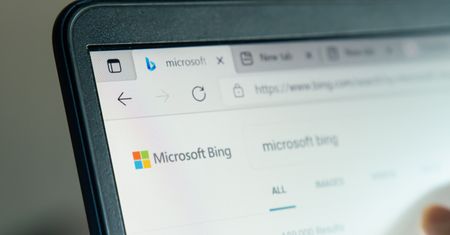 Włącz mikrofon. AI Microsoftu już rozumie mowę