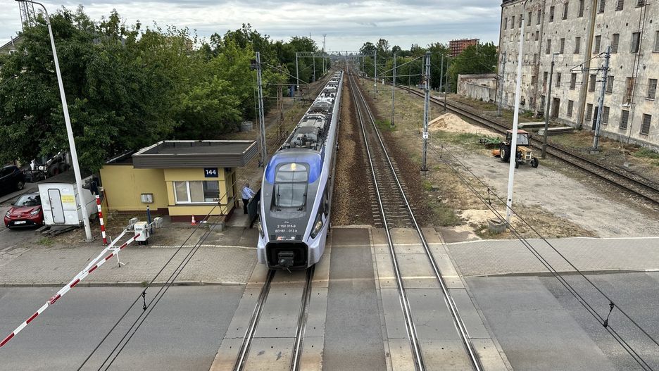 Pociągi przez Piotrków pojadą szybciej o 40 km/h. Rusza modernizacja linii kolejowej nr 1