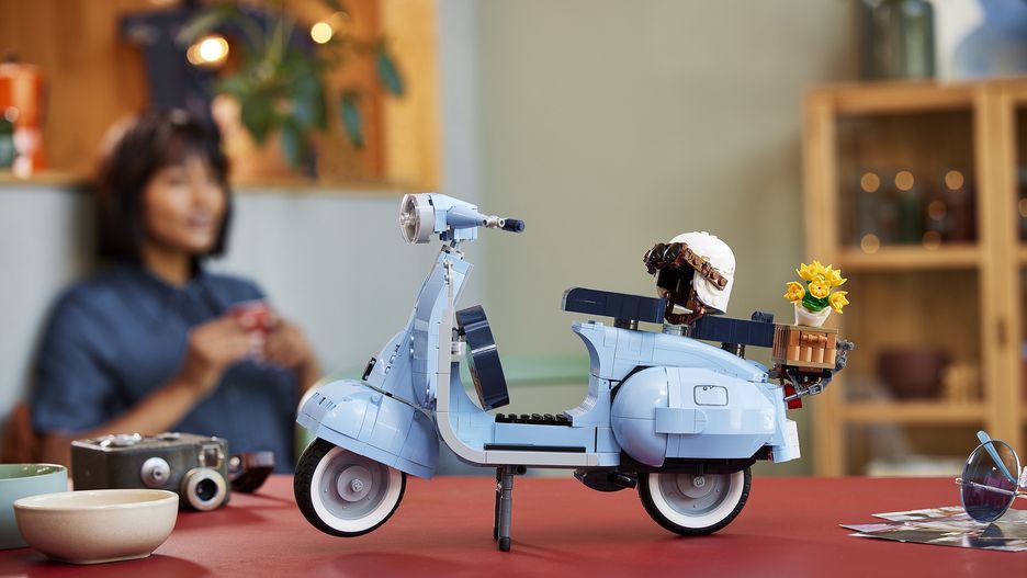 Vespa 125 z klocków Lego