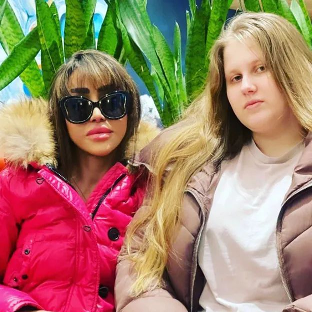 Julia Faustyna i Fia Johansson
