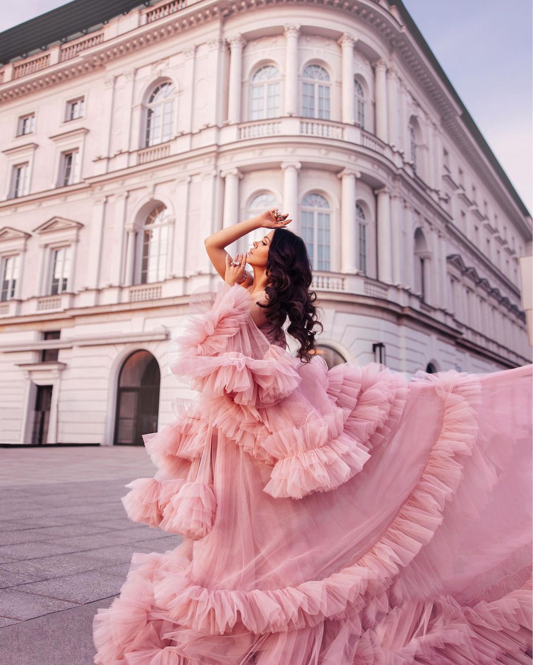 Sylwia Bomba w baśniowej sukni zachwyciła fanów / Instagram.com / sylwiabomba