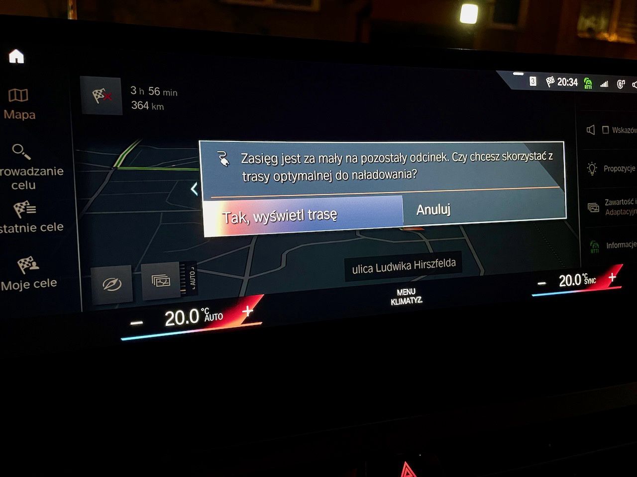 BMW iX zaplanuje postoje na ładowanie w trasie
