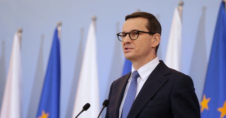 Jak walczyć z pandemią COVID-19? Premier chce się spotkać z opozycją
