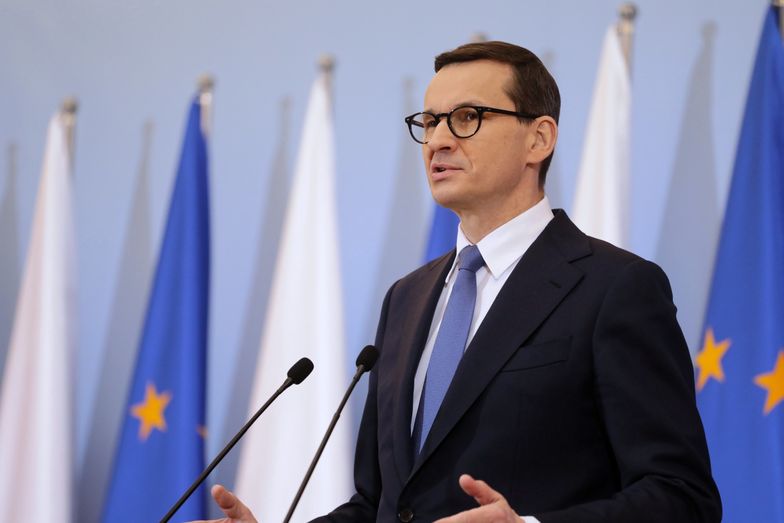 Jak walczyć z pandemią COVID-19? Premier chce się spotkać z opozycją 