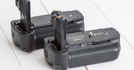 Canon patentuje uniwersalny uchwyt do aparatu. Nareszcie ktoś wpadł na ten pomysł!
