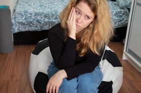 Nerwica lękowa – co to jest? Przyczyny, objawy, leczenie, życie z nerwicą lękową