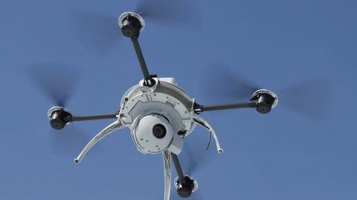 Superszpiegowski quadracopter 1