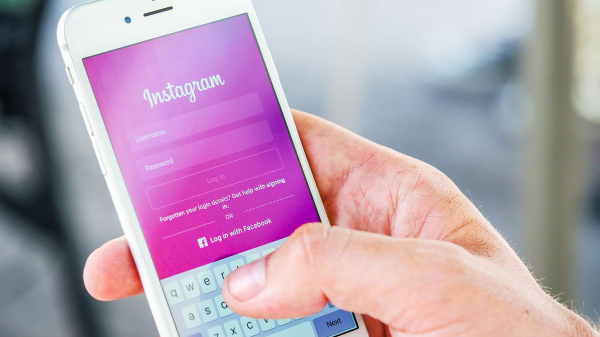 Instagram w końcu dostał ciemny motyw, niebawem zniknie karta Aktywność