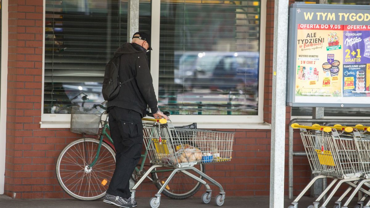 sklep zakupy biedronka