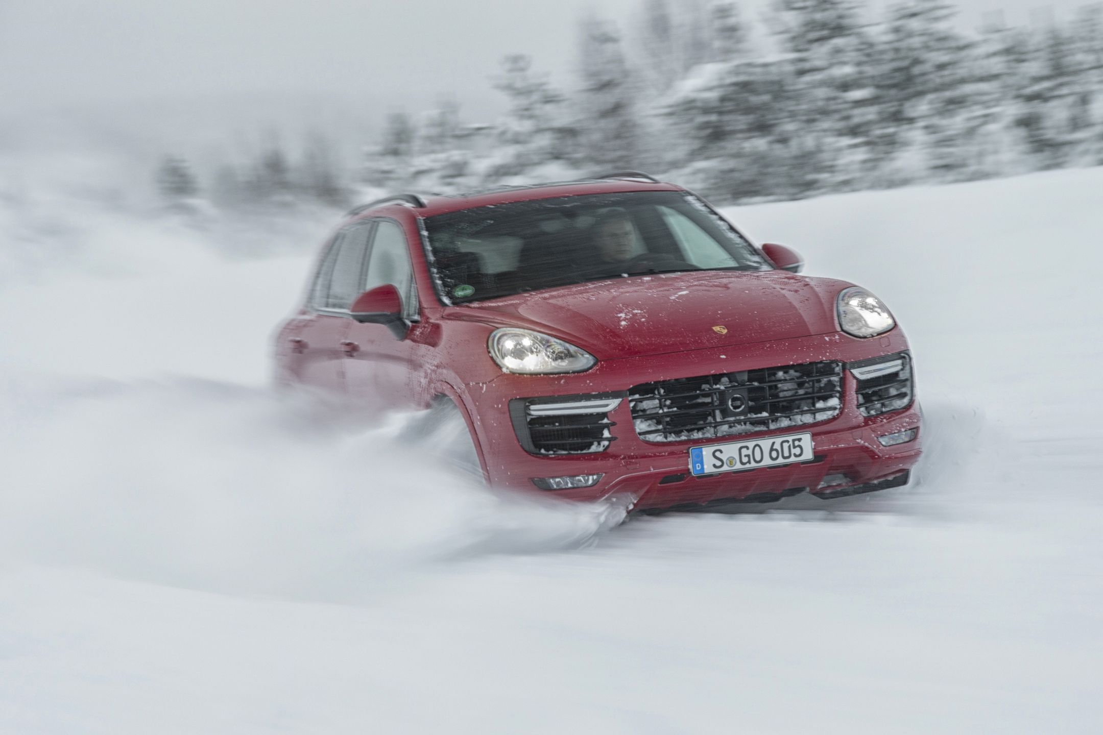 Napęd na cztery koła Porsche Cayenne II jest świetny, ale 