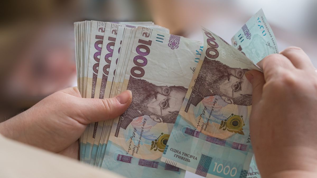 Ukraina rozważa porzucenie dolara. Kurs na euro i Unię Europejską